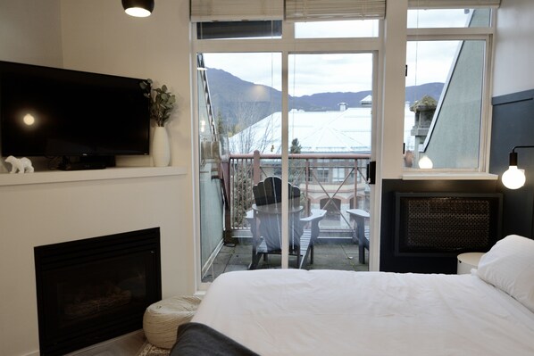 1 dormitorio, tabla de planchar con plancha, wifi y ropa de cama