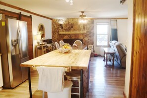 Dining - New Listing-2 Houses one level, Waterfront on Cove, Dock, Firepit, Game Room (Trinidad)