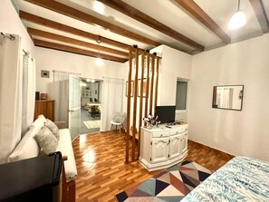 1 habitación y caja de seguridad en la habitación 