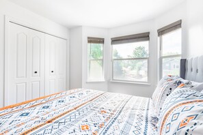 2 bedrooms, WiFi, bed sheets