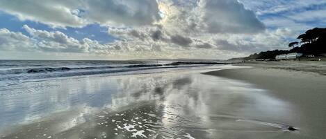 Cabin, 2 Queen Beds | Beach