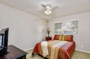 Room - Welcome To Scottsdale (pet Friendly) (Hot Tub) (Scottsdale)