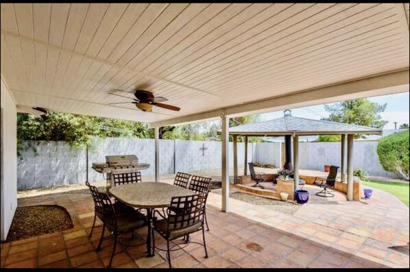 Outdoor dining