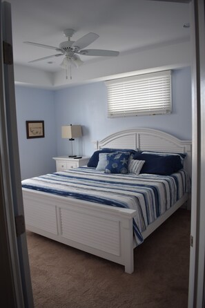 4 bedrooms, iron/ironing board, free WiFi
