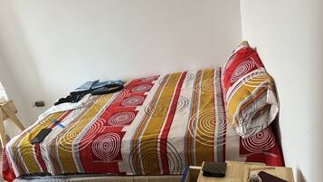 2 quartos, escrivaninha, Wi-Fi de cortesia, roupa de cama