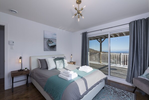 4 多间卧室、熨斗/熨衣板、免费 WiFi、床单