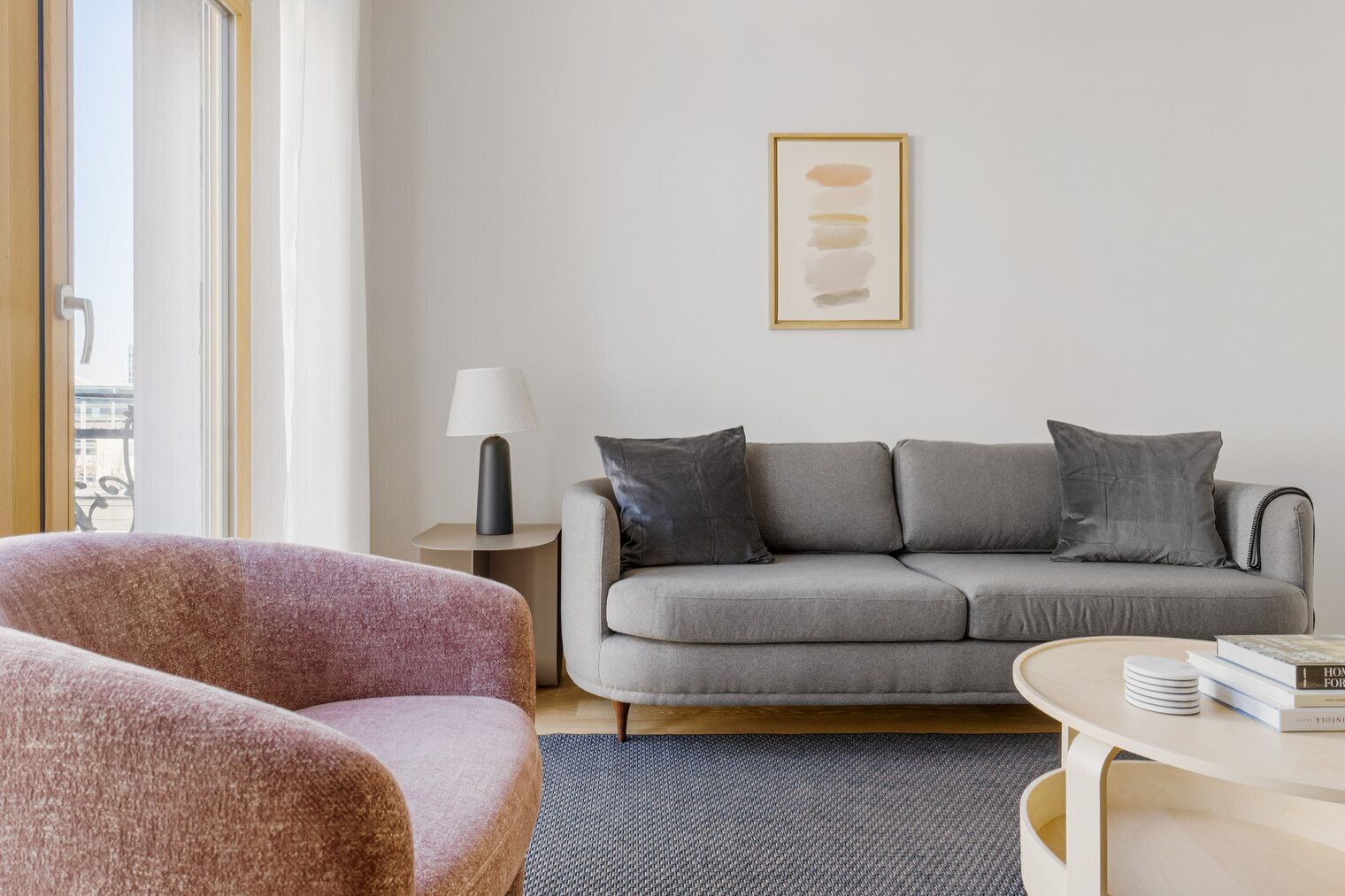 Sleek Gundeldingen 3 Room W/ Storage, Nr Basel Main Stn, By Blueground - Basiléia