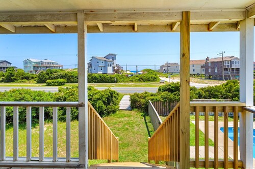 Sandcastle - 500ft to Beach w/ pool