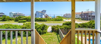 Sandcastle - 500ft to Beach w/ pool