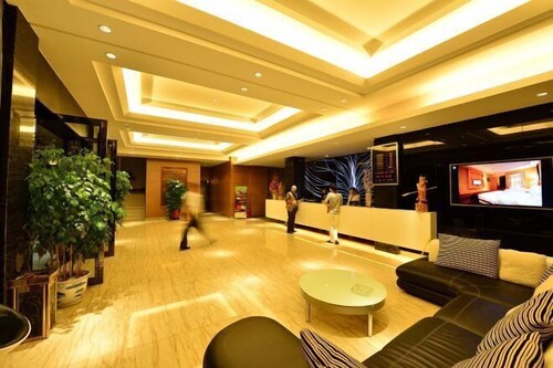 Yuehong Boutique Hotel