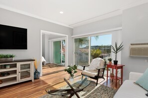 TV - 628 Escape to Relaxation-Free Wifi-Free Parking (Carlsbad)