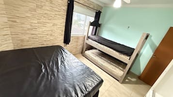 Apartment | 1 bedroom, individually decorated, individually furnished, desk