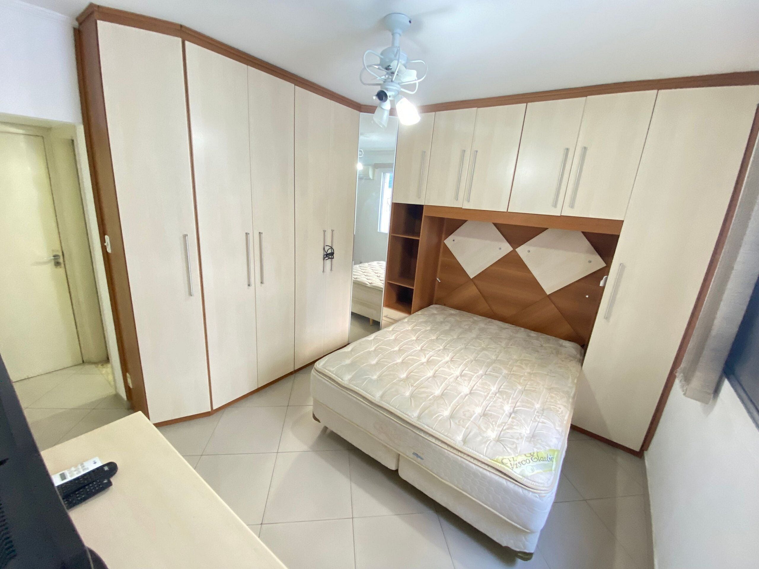 Comfort Apartment | Individually decorated, individually furnished, desk, laptop workspace