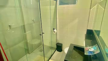 Classic Apartment, 1 Bedroom, Courtyard View | Bathroom | Shower, hair dryer, toilet paper