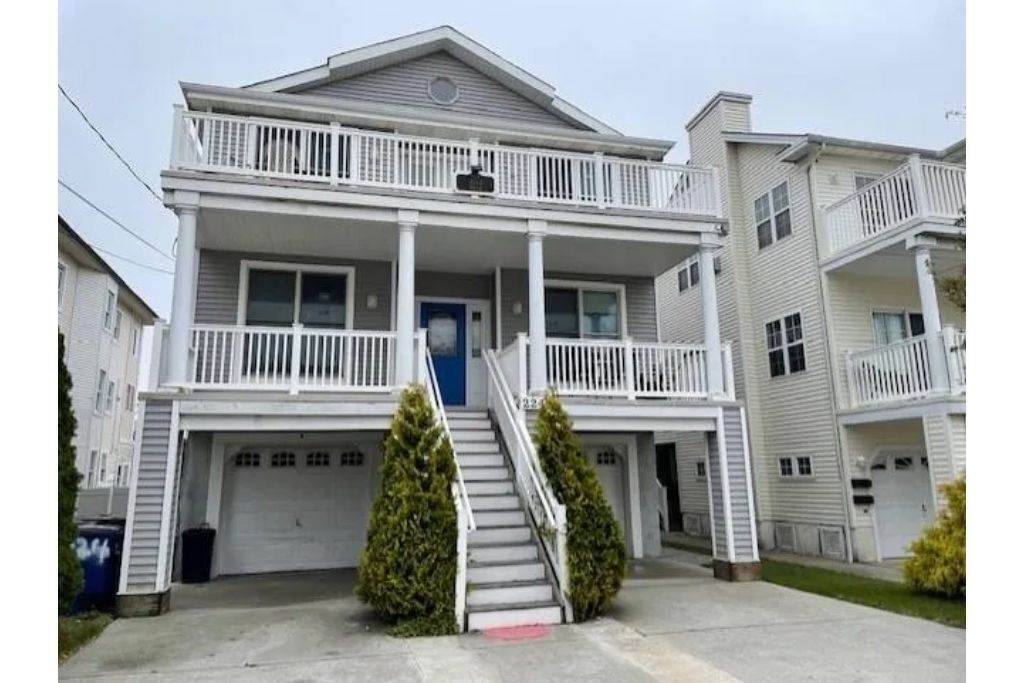 Steps to the famous Wildwood beach and boardwalk.