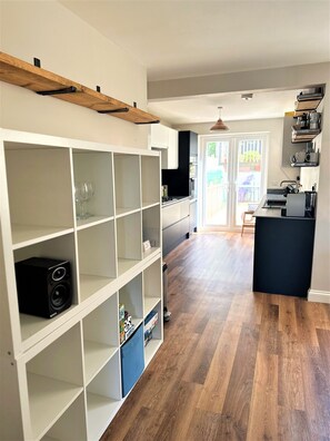 Interior - Family Home With Feature Garden in Bedminster (Bristol)