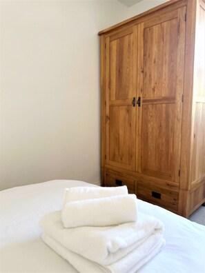 3 bedrooms - Family Home With Feature Garden in Bedminster (Bristol)