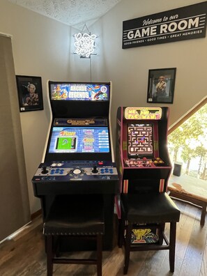 Spielezimmer