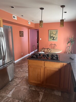 Fridge, microwave, oven, stovetop - Hairston's Shore House 7 mins away from the beach, boardwalk and fun in the sun. (Atlantic City)