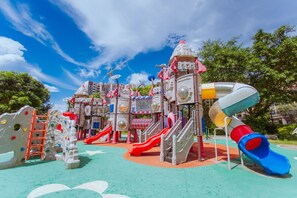 Children's play area - outdoor