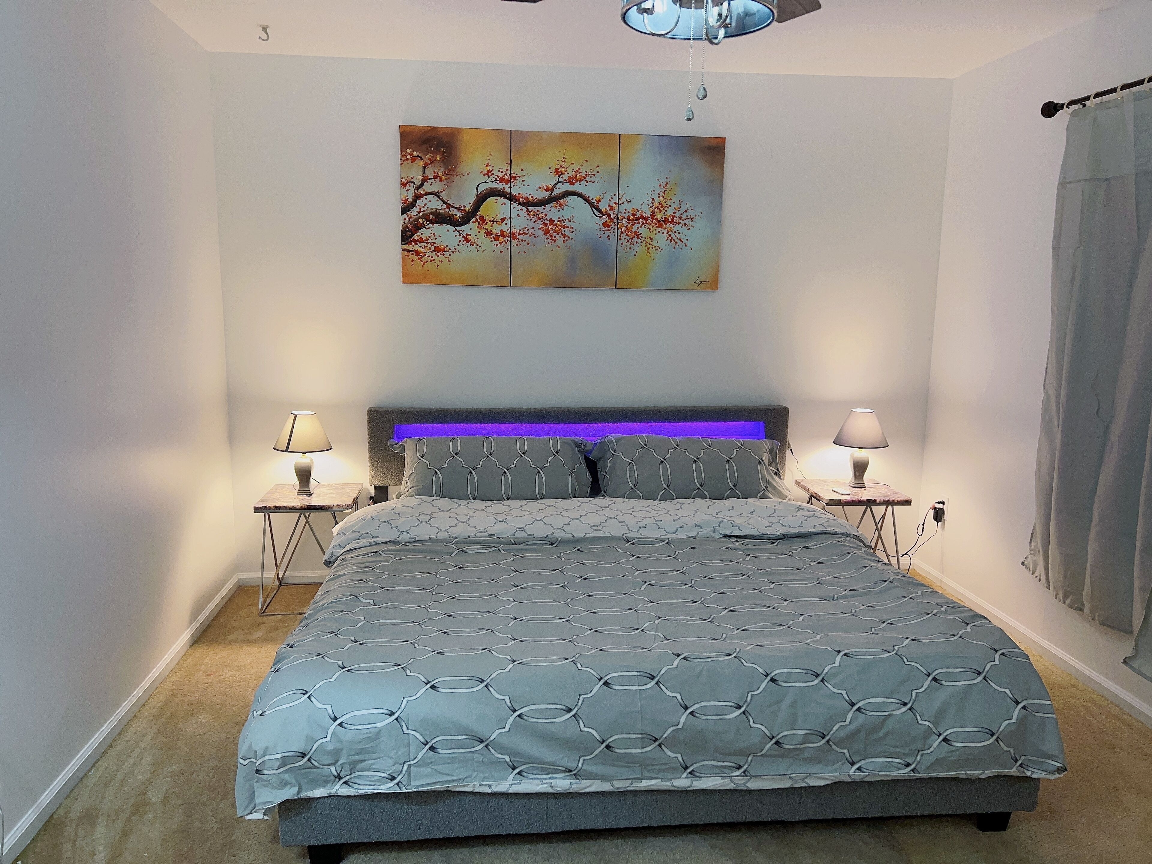 4 bedrooms, desk, WiFi, bed sheets