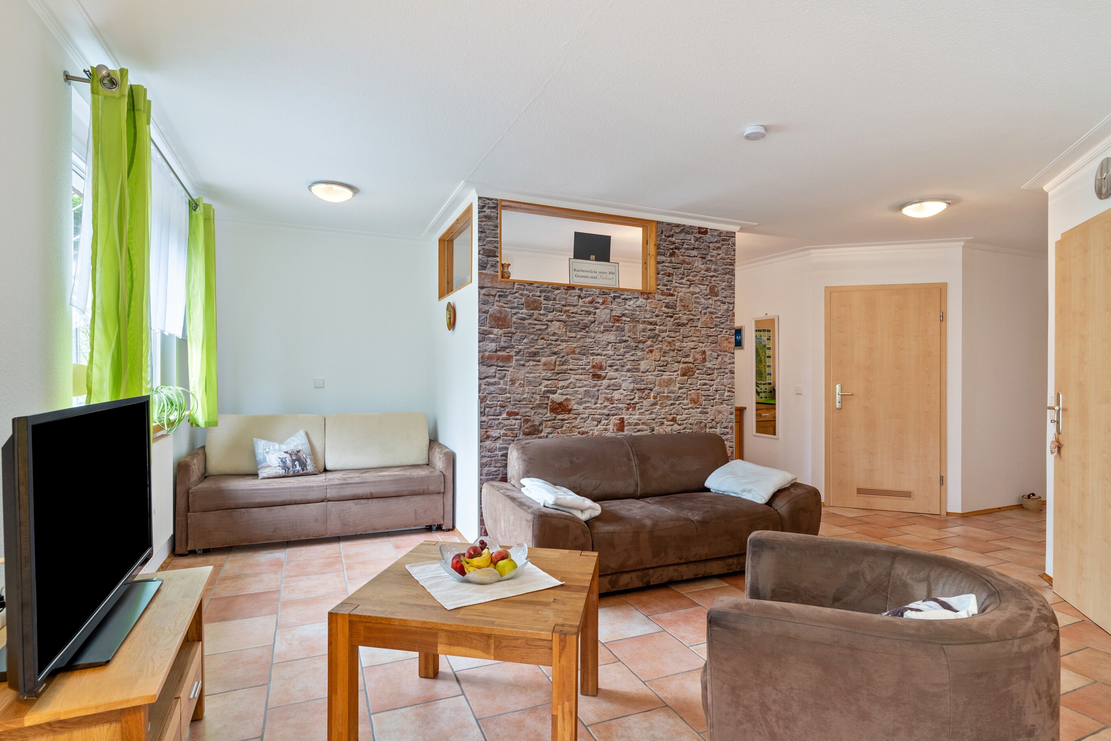 TV, lettore DVD, impianto stereo