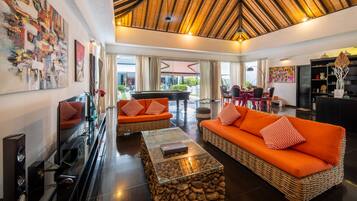 Villa, 4 Bedrooms, Smoking, Private Pool | Living room