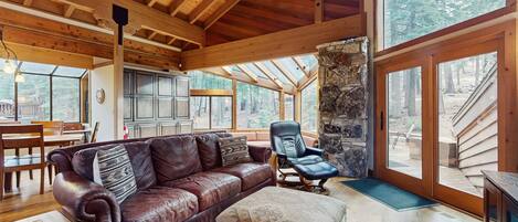 TV, fireplace, table tennis