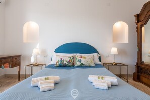 2 habitaciones, insonorización, tabla de planchar con plancha y wifi 