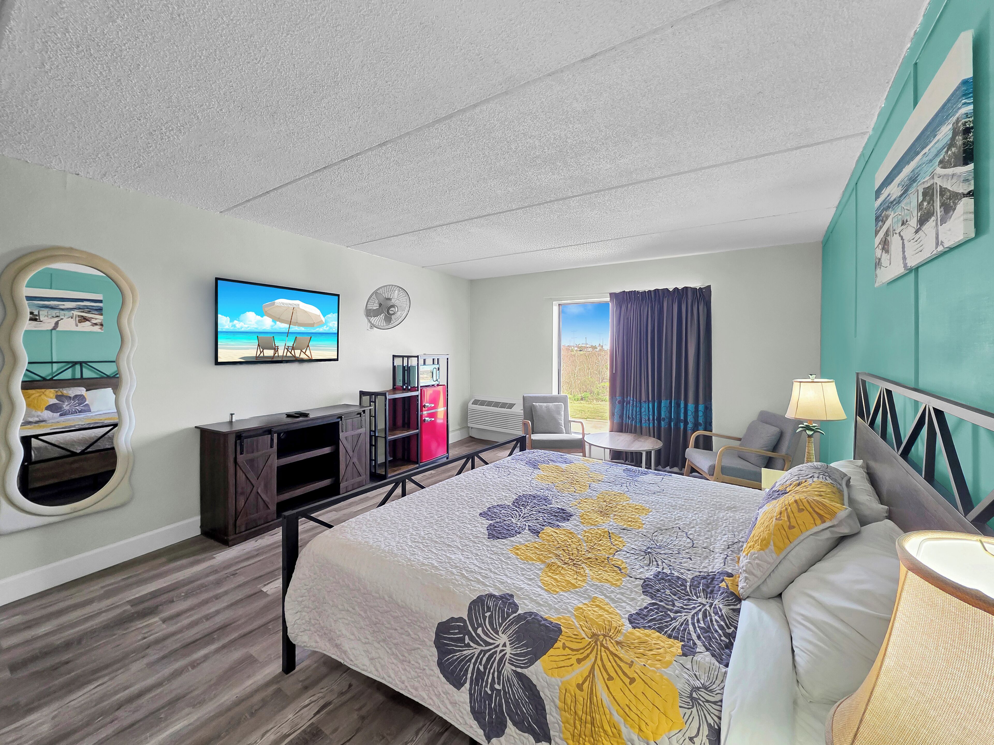 奢華開放式客房, 1 張特大雙人床, 運河景 | 羽絨被、記憶棉床墊、獨特設計、獨特裝修