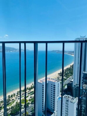 Romantic Studio Suite, Partial Ocean View | Balcony - PANORAMA Nha Trang by HLG (Nha Trang)
