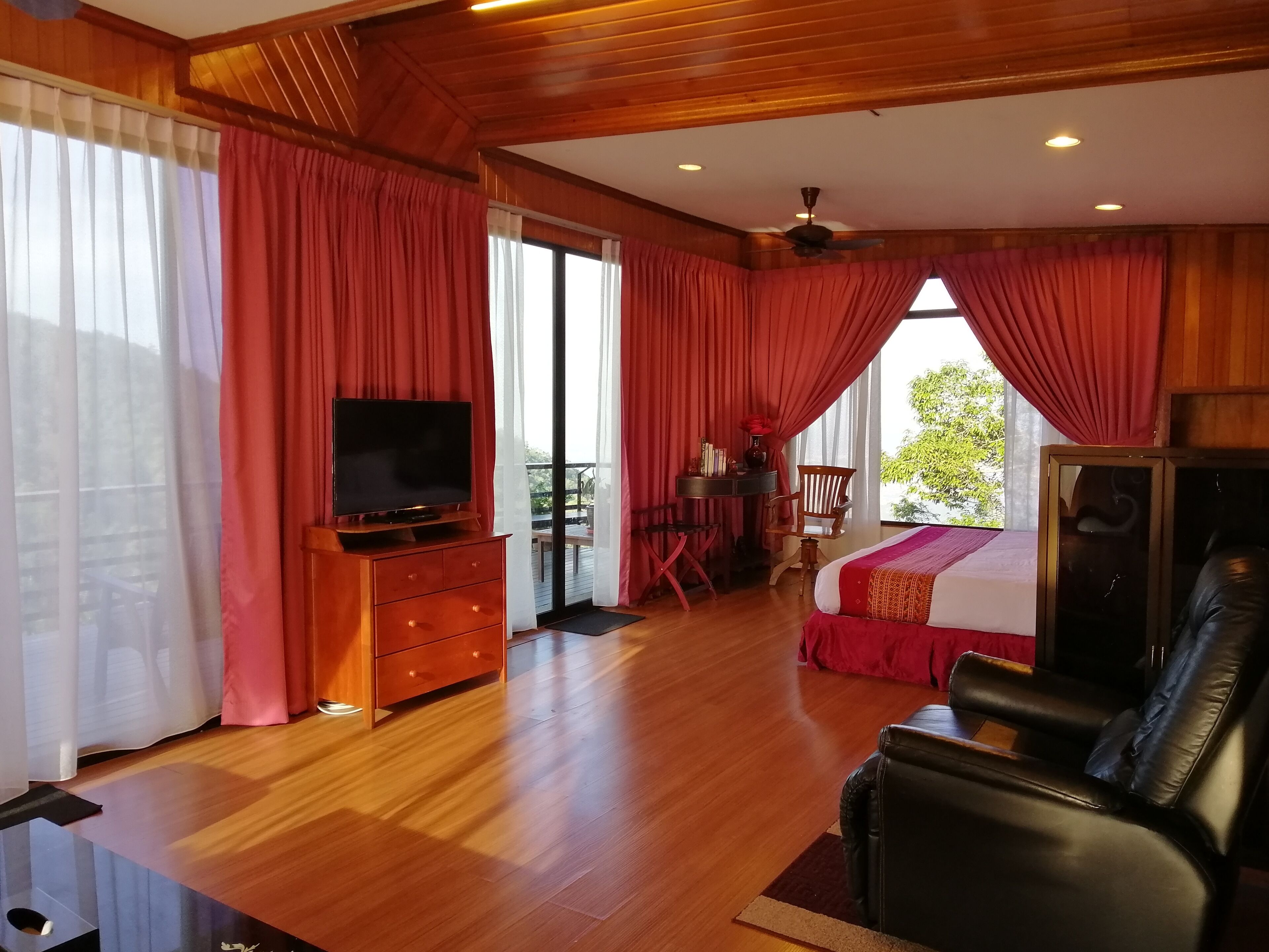 Honeymoon Double Room | Desk, blackout drapes, iron/ironing board (on request), WiFi (free)