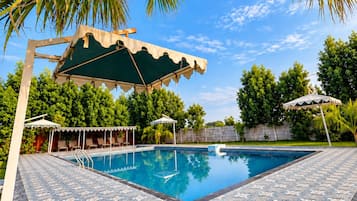 Piscina externa