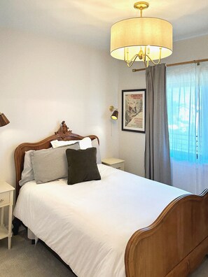 3 quartos, escrivaninha, Wi-Fi de cortesia, roupa de cama