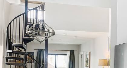 Penthouse Cozy Condo in the heart of Downtown Winter Park