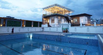 Lotus Club Boutique Hotel