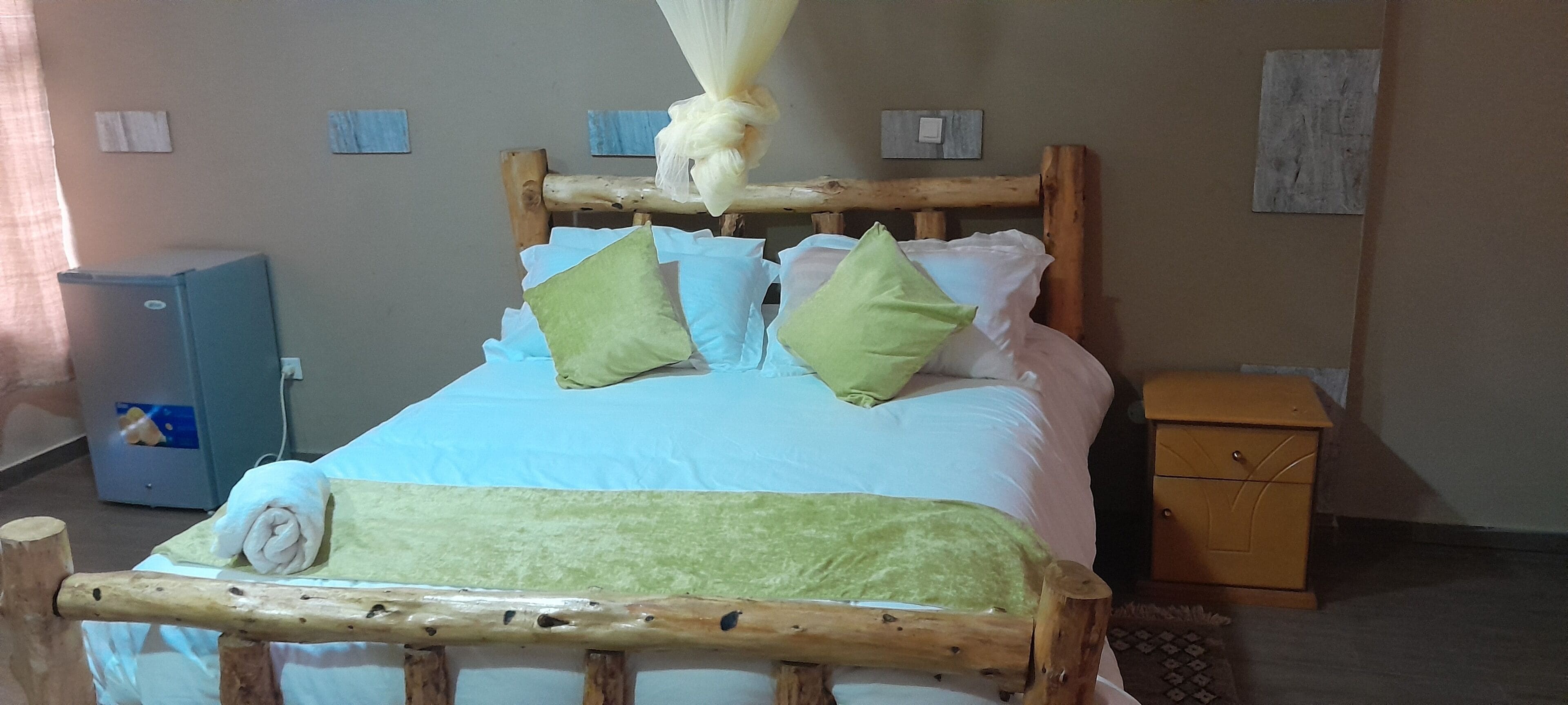 Classic Double Room, Garden View | Laptop workspace, free WiFi, bed sheets