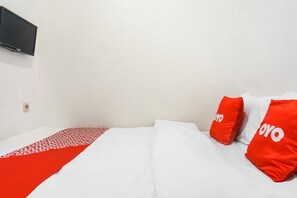 Habitación estándar doble | Escritorio, wifi gratis, ropa de cama