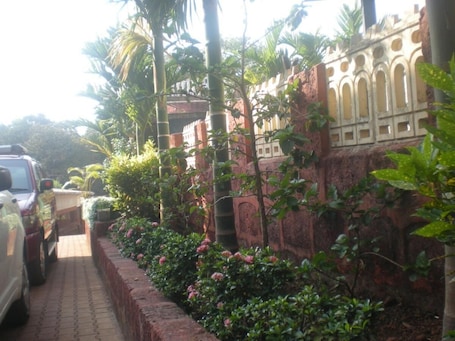 Exterior. Atithi Lodge