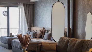 Elegant Seaview Projector Lounge by The Only Bnb | Ruang tamu