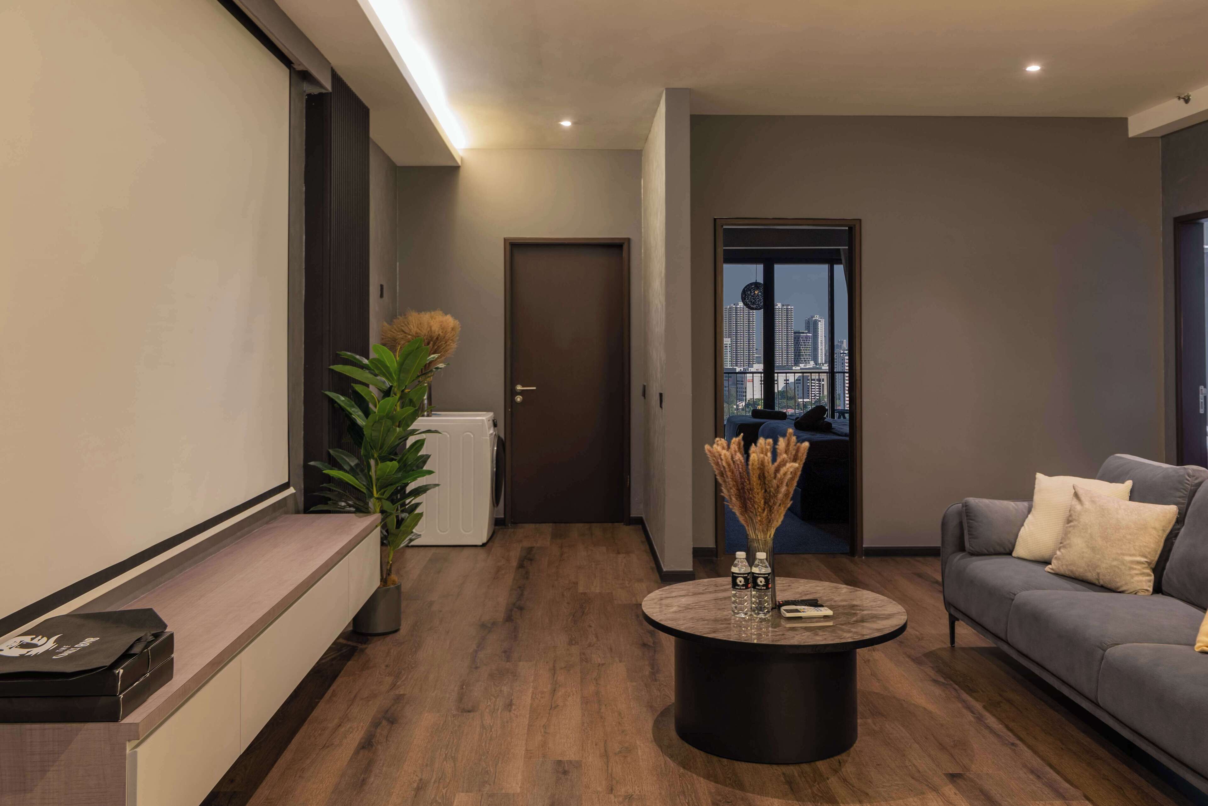 Opulent Seaview Projector Lounge by The Only Bnb | 起居区