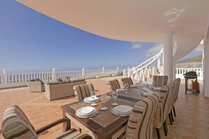 Outdoor dining - Villa Athena with private heated pool and sea (Costa Adeje)
