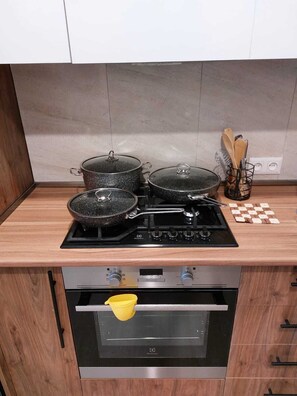 Fridge, microwave, oven, stovetop - Cozy apartment in Ski Resort. (Bakuriani)