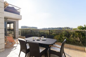Apartment, 3 Schlafzimmer, Terrasse | Terrasse/Patio