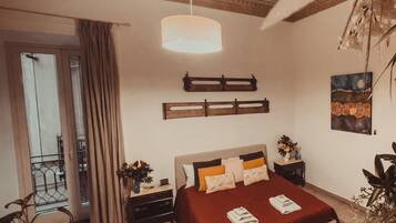 3 bedrooms, soundproofing, iron/ironing board, free WiFi