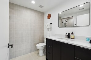 Hair dryer - TP12 - Mars Studio Apartment with Pool! (Tempe)