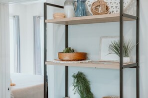 5 Schlafzimmer, Schreibtisch, Bügeleisen/Bügelbrett, kostenloses WLAN