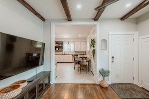 Interior - A beautiful home near OSU campus (Corvallis)