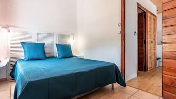 Apartamento bĂĄsico | 1 quarto, individualmente mobiliados, Wi-Fi de cortesia, roupa de cama