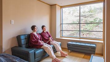 Habitación familiar, para no fumadores (with Rakuyu) | Ropa de cama de alta calidad y artículos del minibar gratis